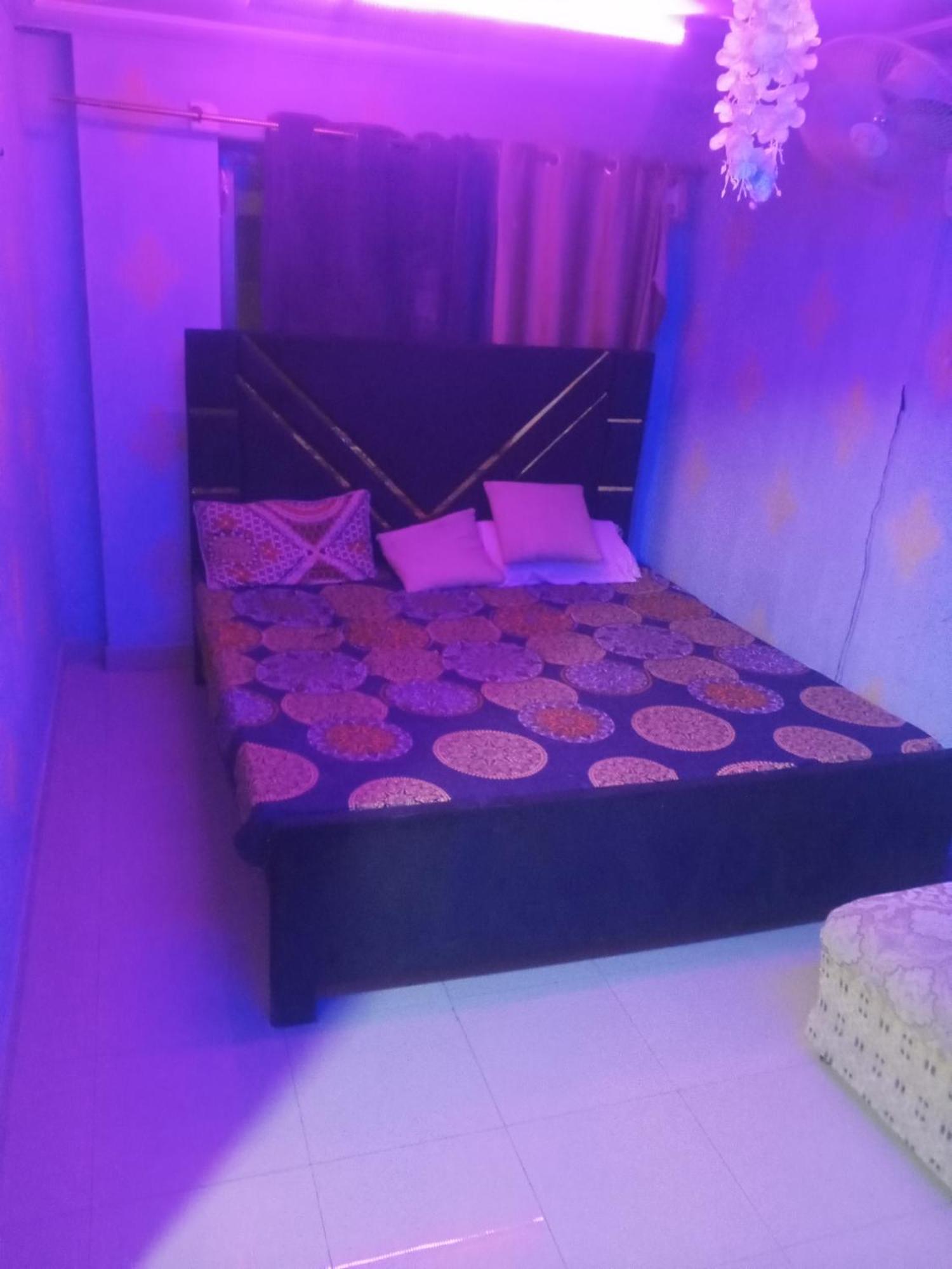 רוואלפינדי Aj Room Service Civic Center מראה חיצוני תמונה